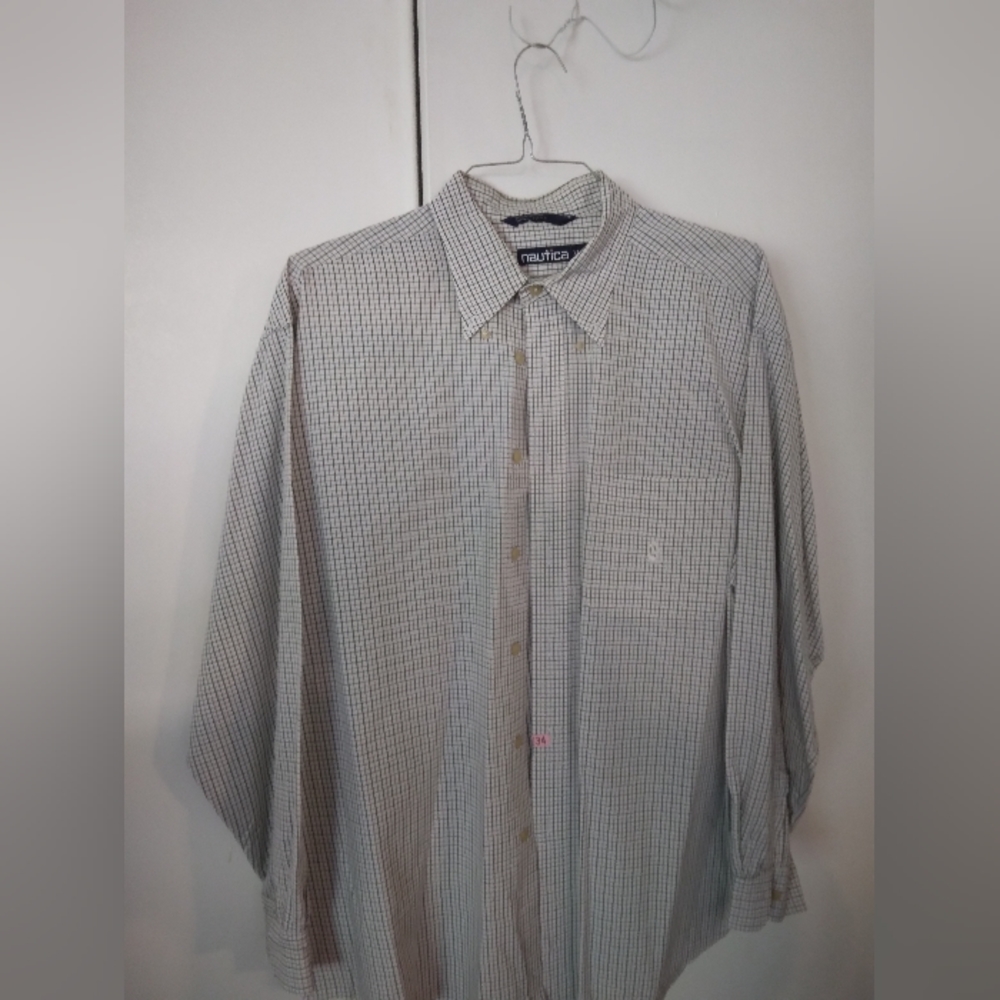 Men's Nautica long sleeve shirt